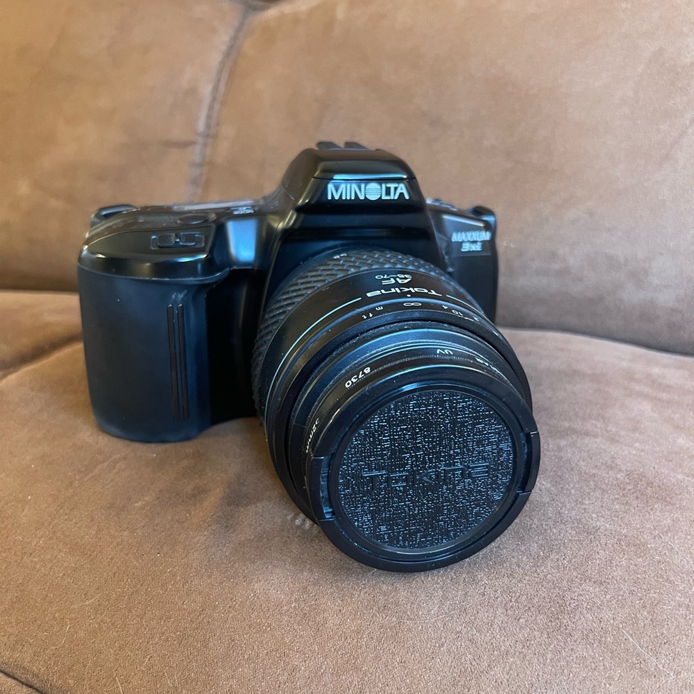 Minolta Maxxum 3xi Film Camera